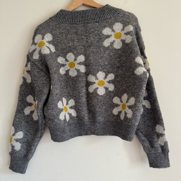 Gray Floral Cardigan Sweater - Picture 3 of 3